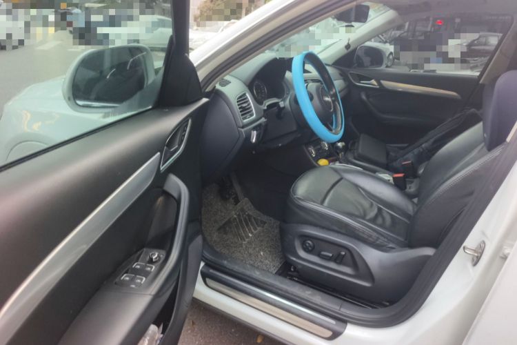 Used Audi Q3 2015 35 TFSI Comfort Model Driver Seat