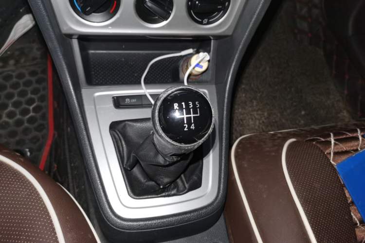 Used Volkswagen Lavida 2013 Revised Classic 1.6L Manual Fashion Edition
