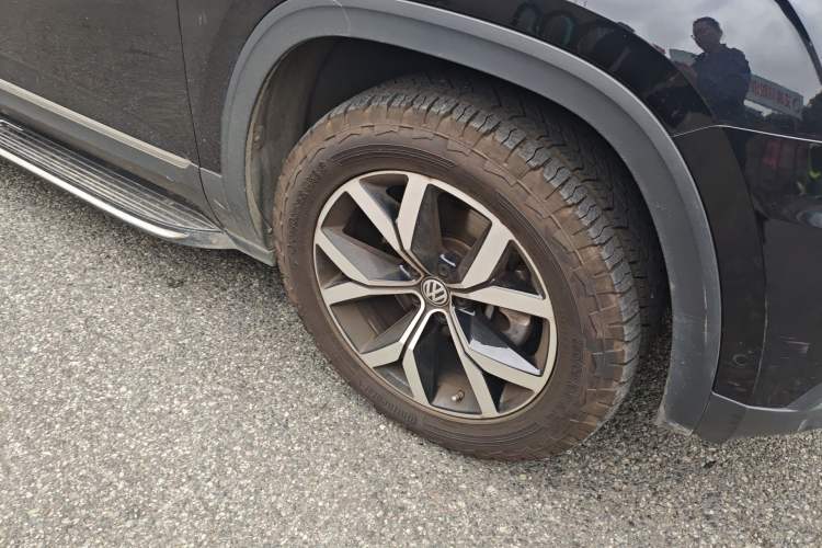 Used Volkswagen Teramont 2019 380TSI Four-Wheel Drive Luxury Version China VI Standard Right Front Wheel Hub