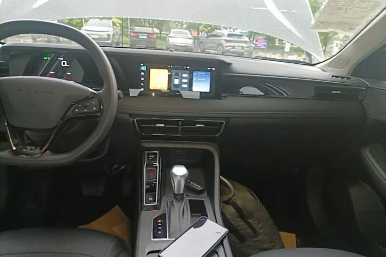 Used Roewe i5 2023 1.5L CVT Luxury Edition