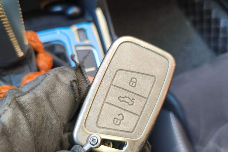 Used Volkswagen Magotan 2021 330TSI DSG 30th Anniversary Edition Vehicle Key