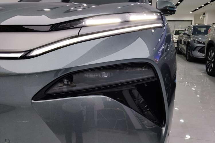 Used BYD Tang L 2025 DM 175KM Drone Player Edition Left Front Headlight