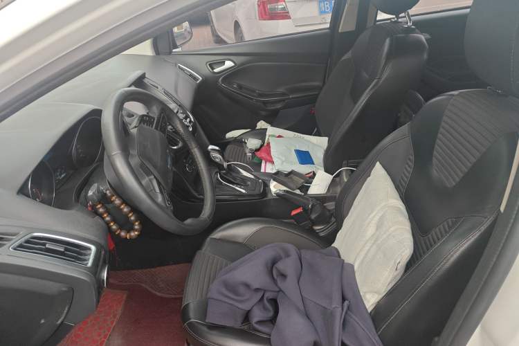 Used Ford Focus 2015 Hatchback 1.6L Automatic Fashion Edition