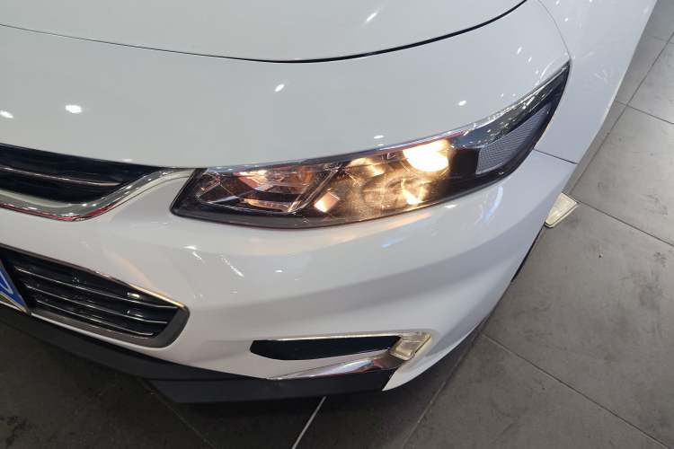 Used Chevrolet Malibu XL 2018 530T Automatic Luxury Edition Left Front Headlight