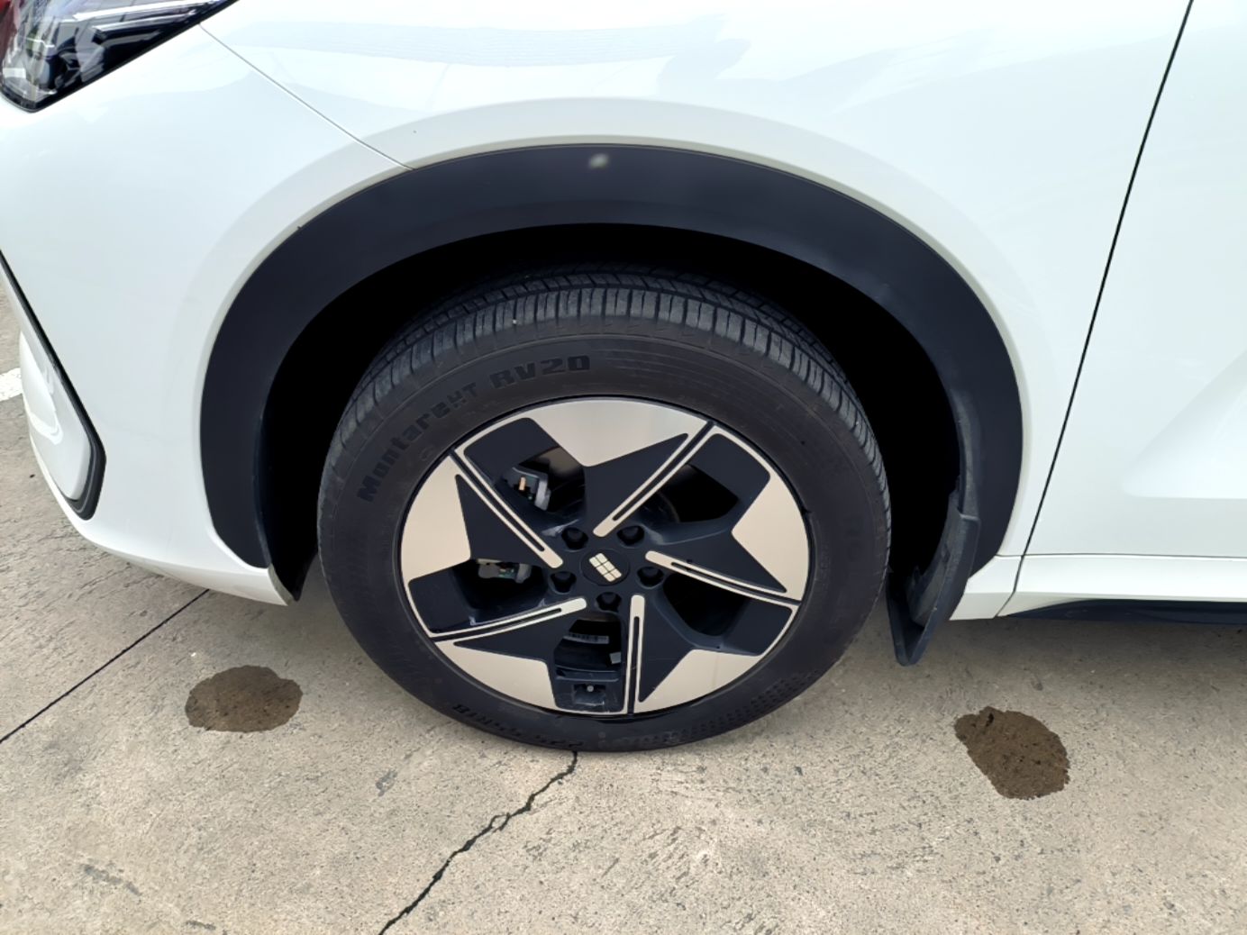 Geely Galaxy E5 2026 Model 610km Exploration+ Edition — снимка 10