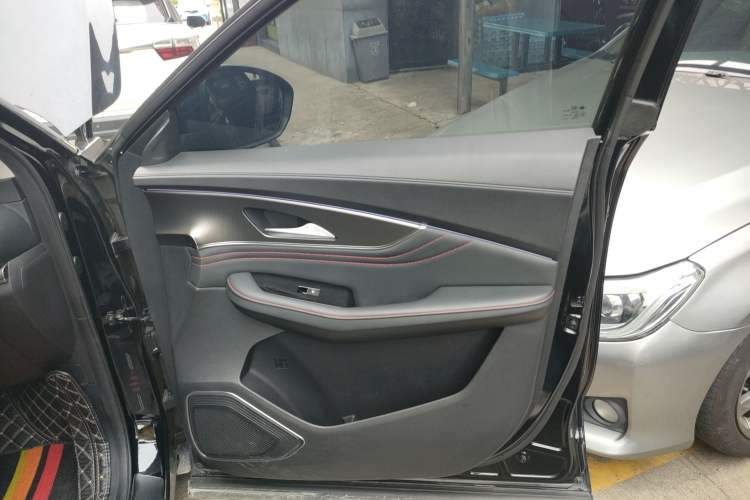 Used FORTHING T5 EVO 2021 1.5TD DCT Diamond Edition