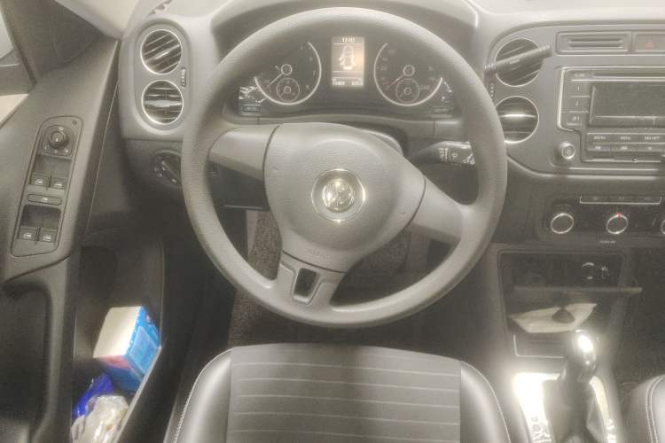 Used Volkswagen Tiguan 2017 300TSI Automatic Two-Wheel Drive Silk Road Luxury Edition
