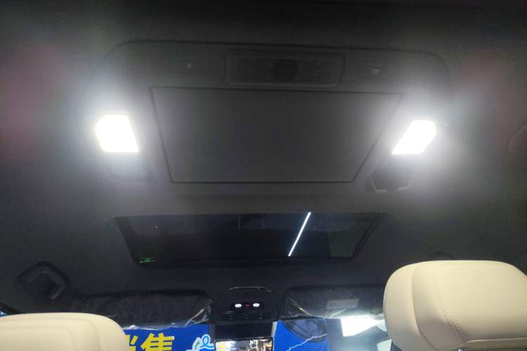 Used Zeekr 009 2024 7-Seater Aisle Version 108 kWh
