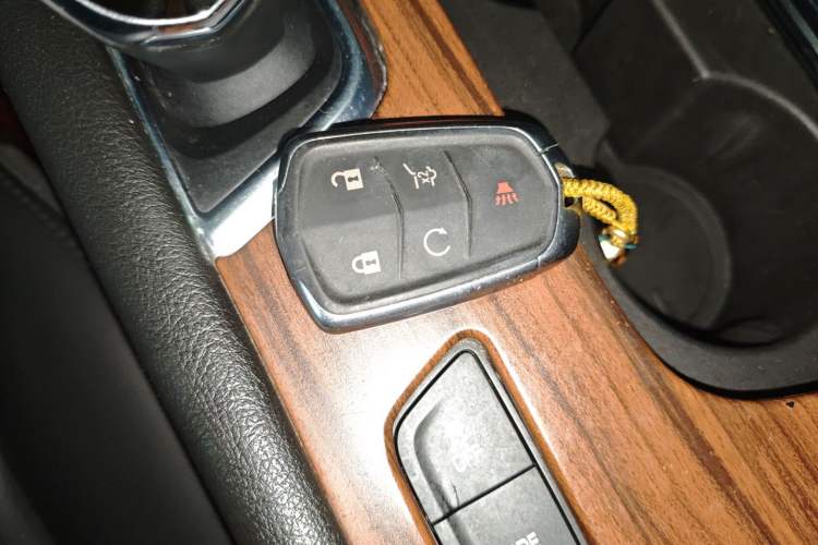 Used Cadillac XT5 2018 25T Luxury Model
