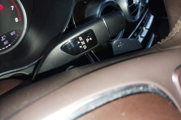 Used Mercedes-Benz GLC 2017 GLC 260 4MATIC Luxury Model