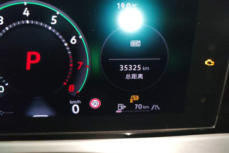 Used Volkswagen Passat 2025 Pro 380TSI Starry Dragon Edition Odometer Close Up