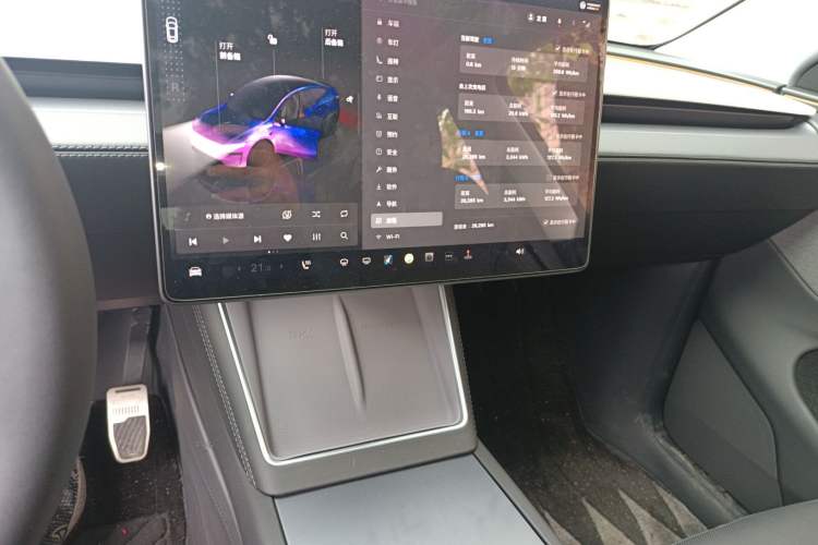 Used Tesla Model Y 2025 Rear-Wheel-Drive Version