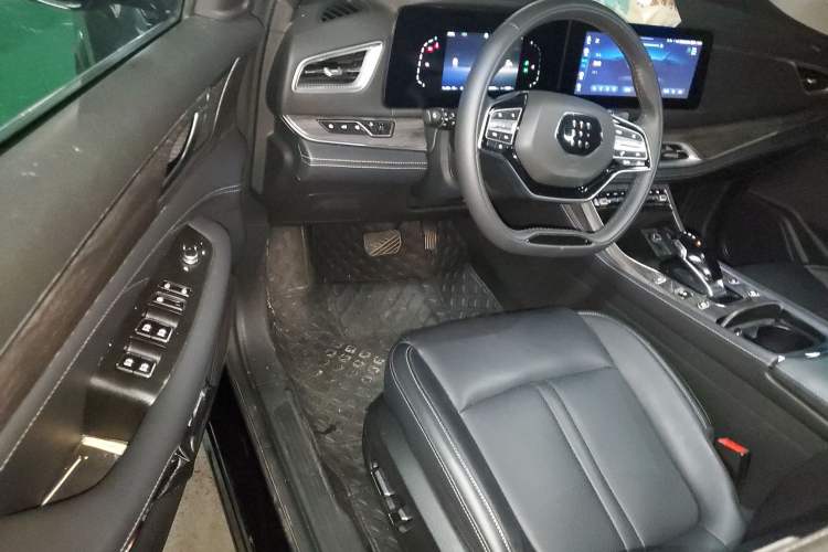 Used Landian E5 2023 1.5L DE-i 100KM Zhenxiang Edition 7-Seater
