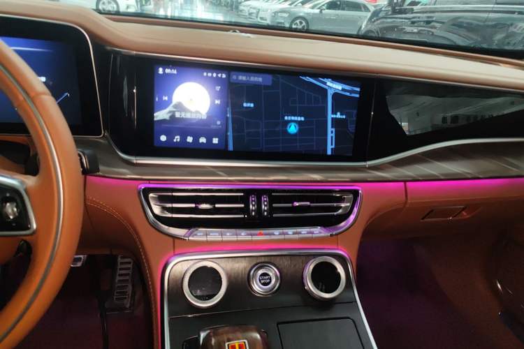 Used Hongqi H9 2022 2.0T Smart Connect Flagship Edition Audio And AC Panel