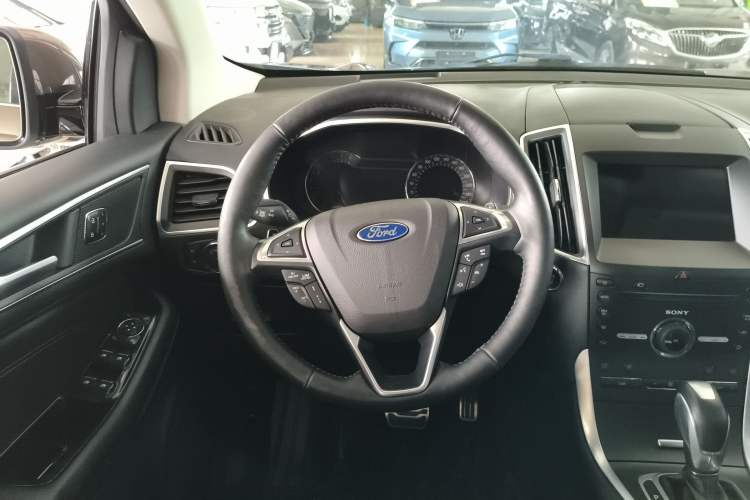 Used Ford Edge 2016 EcoBoost 245 Four-Wheel Drive Titanium 7-Seater
