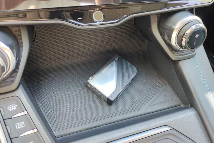 Used Lynk & Co 05 2020 2.0TD Two-Wheel Drive Shine Halo