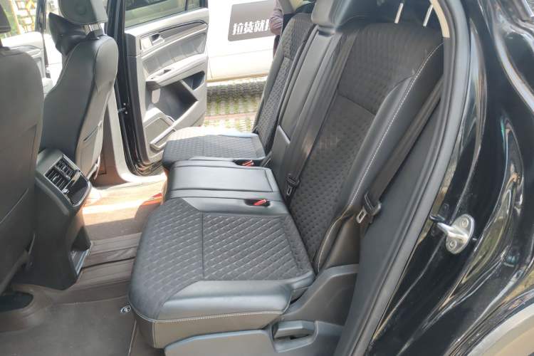 Used Volkswagen Teramont X 2020 330TSI Two-Wheel-Drive Luxury Edition Left Rear Seat