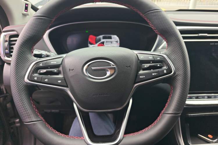 Used GAC Trumpchi GS4 PLUS 2021 390T Automatic Nebula Edition Steering Wheel