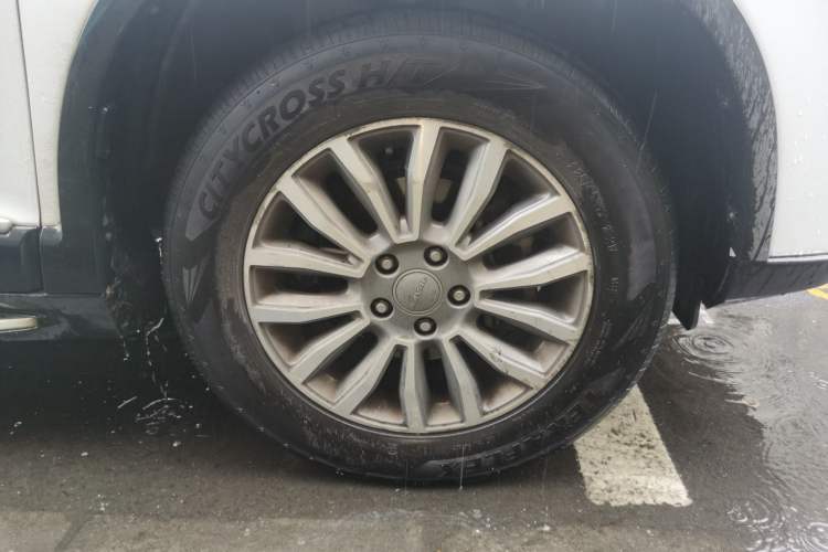 Used Haval H6 2015 Sport Edition 1.5T Automatic Two-Wheel Drive Luxury Model Right Front Wheel Hub