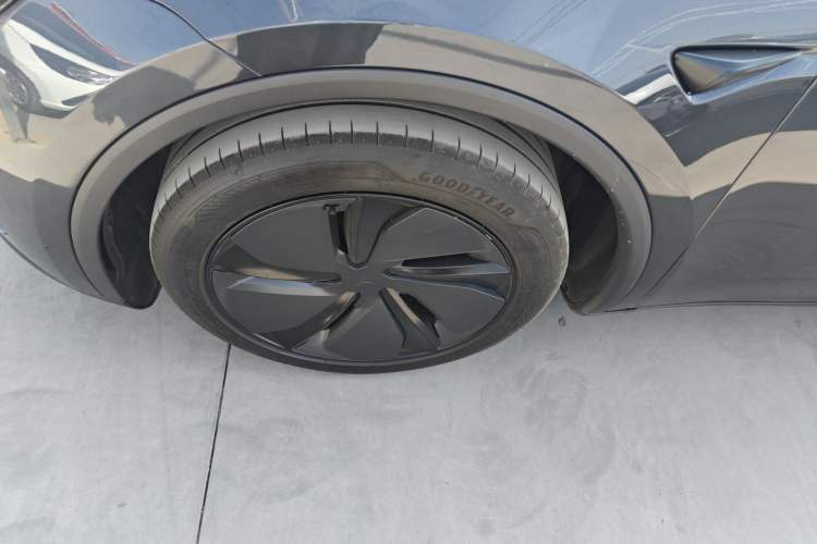 Used Tesla Model Y 2025 Rear-Wheel Drive First Edition