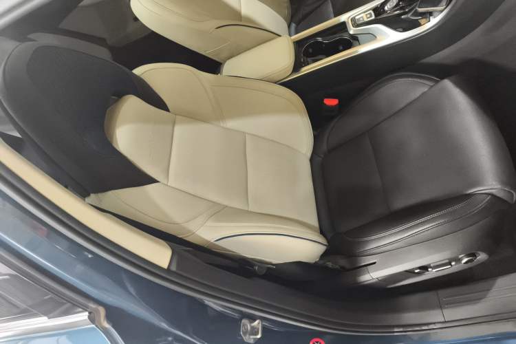 Used Lynk & Co 01 2019 2.0T Two-Wheel Drive Zhaopu Version China VI Standard