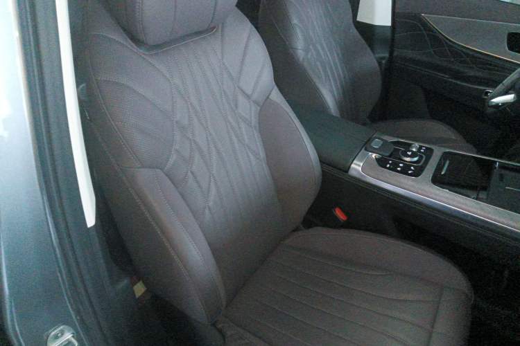 Used Chery Tiggo 9 C-DM 2025 1.5T 106KM Ultra-Comfort Edition 5 Seats Lithium-NMC