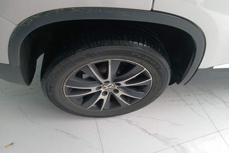 Used Volkswagen Tiguan 2016 300TSI Automatic Two-Wheel Drive Luxury Edition Right Rear Wheel Hub