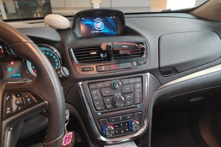 Used Buick Encore 2013 1.4T Automatic Two-Wheel Drive Leading Model Audio And AC Panel