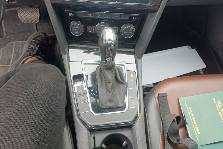 Used Volkswagen Lamando 2015 330TSI DSG Comfort Edition
