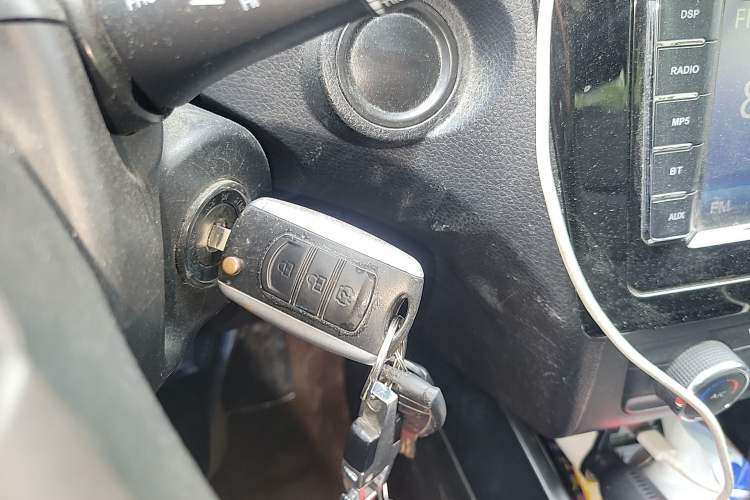 Used Dongfeng Fengon 580 2016 1.8L Manual Comfort Model Vehicle Key