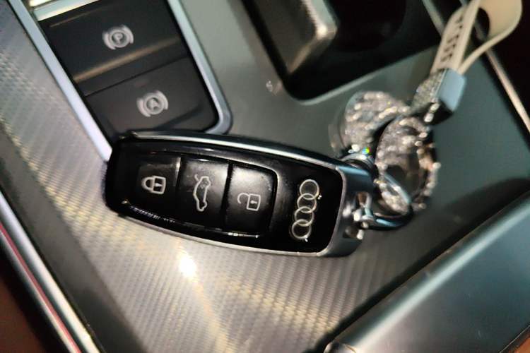 Used Audi A6L 2019 45 TFSI Prestige Elegant Edition
