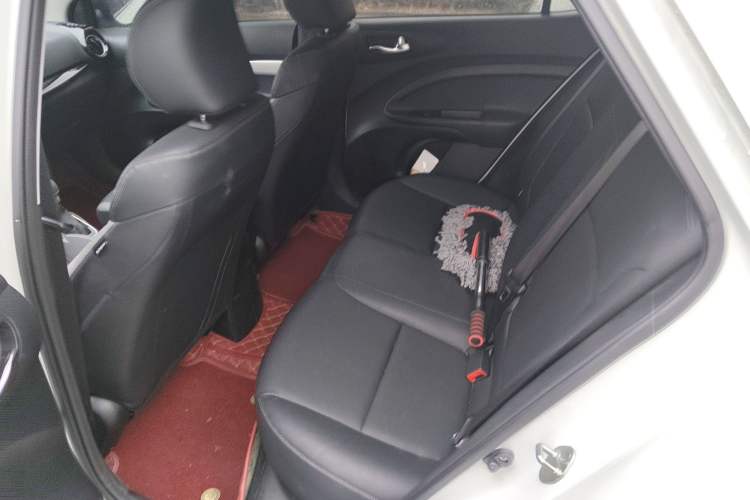 Used Kia kx1 Stonic 2021 1.4L CVT Fun & Sunroof Model
