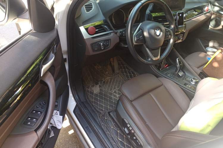 Used BMW X1 2020 sDrive25Li Leading Model
