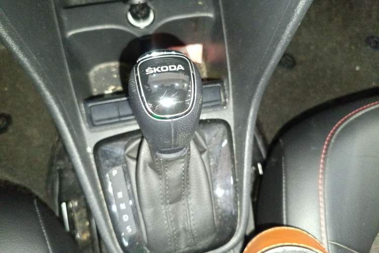 Used Skoda Rapid Spaceback 2016 Revised 1.6L Automatic Smart Drive Version
