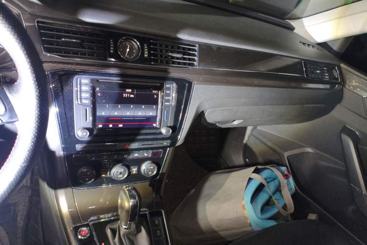 Used Volkswagen Passat 2016 330TSI DSG Prestige Edition
