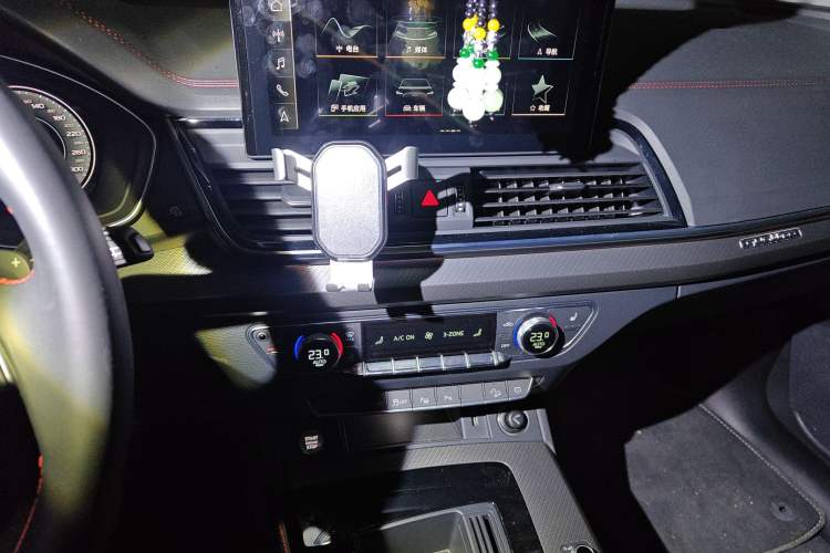 Used Audi Q5L 2022 40T RS Package Performance Model