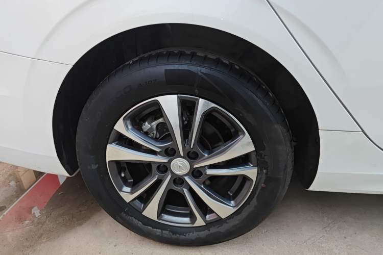 Used CHANGAN Eado 2023 Changan Edition PLUS Blue Whale NE 1.4T GDI DCT Prestige Version
