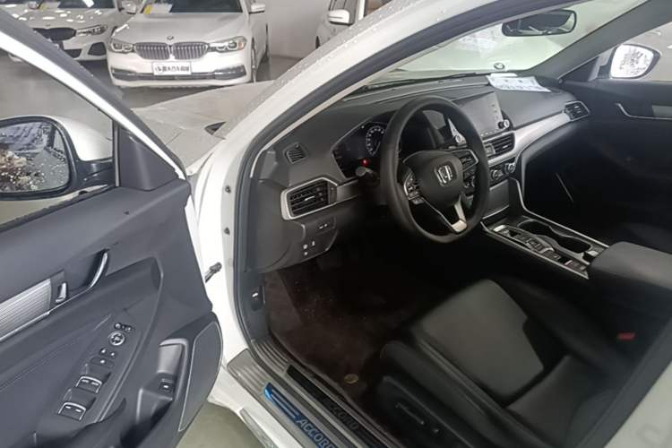 Used Honda Accord 2018 Rui Hybrid 2.0L Rui Ling Edition China VI
