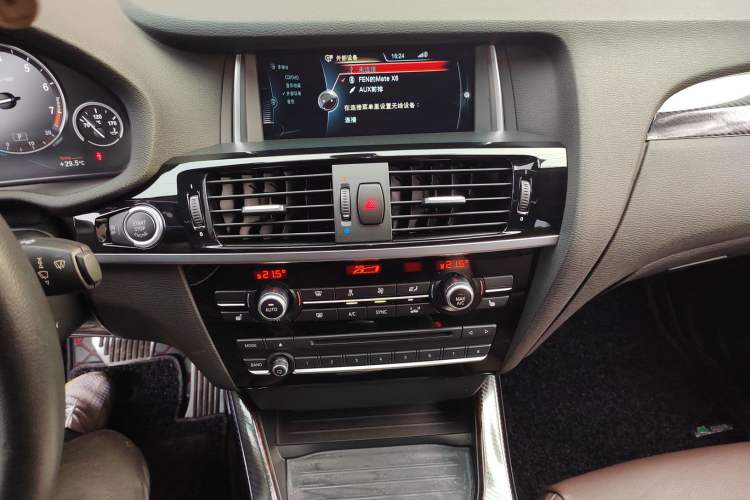 Used BMW X4 2014 xDrive28i Leading Model Audio And AC Panel