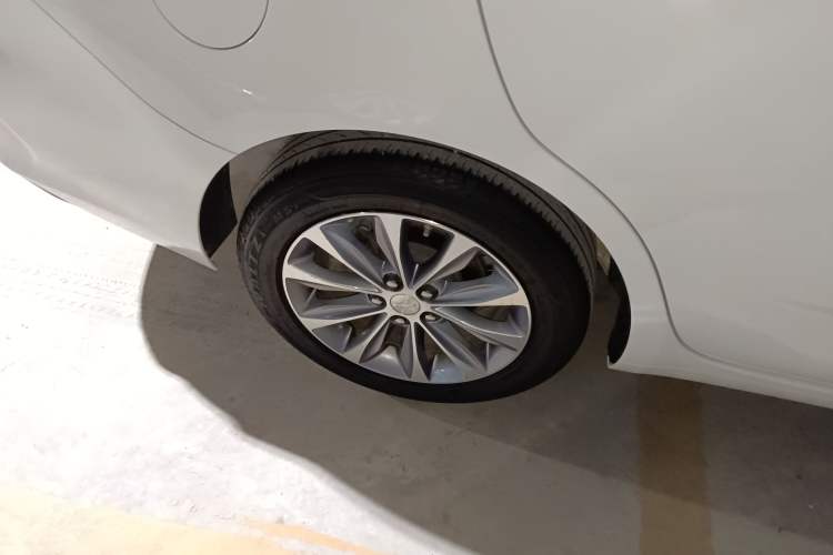 Used Chevrolet Monza 2021 320 Automatic Enjoyment Sunroof Edition