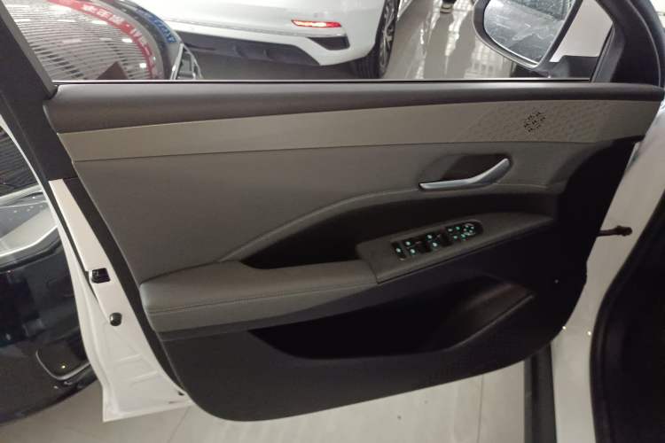 Used BYD Qin PLUS 2025 DM-i Smart Drive 55KM Leading Model