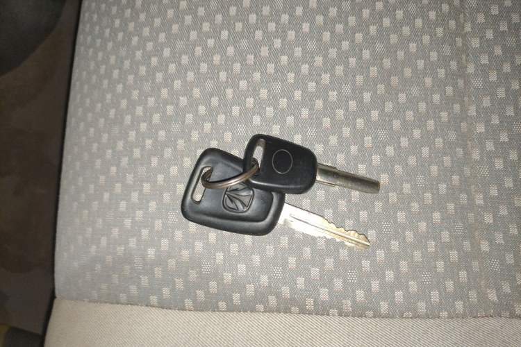 Used BAIC Weiwang 306 2013 1.2L Value Edition Basic 7-Seater A12 China IV Standard
