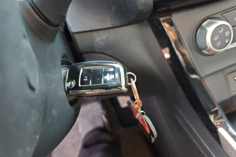 Used Nissan Sylphy 2022 Revised Version Classic 1.6XL CVT Luxury Edition Vehicle Key