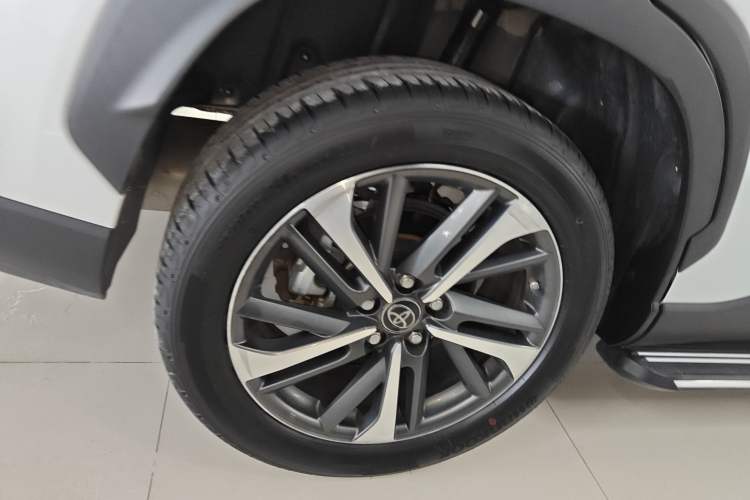 Used Toyota FRONTLANDER 2022 2.0L CVT Luxury PLUS Edition