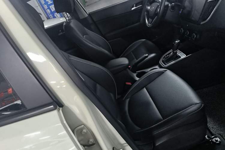 Used Hyundai ix25 2015 1.6L Automatic Two-Wheel Drive Smart GLS Trim
