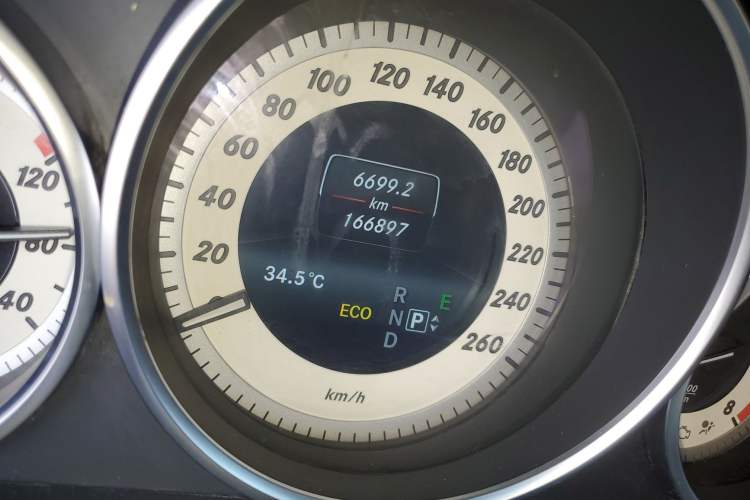 Used Mercedes-Benz E-Class 2015 E 260 L