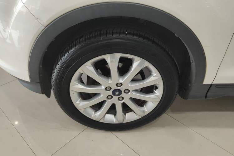 Used Ford Kuga 2013 1.6L GTDi Two-Wheel-Drive Trend Model
