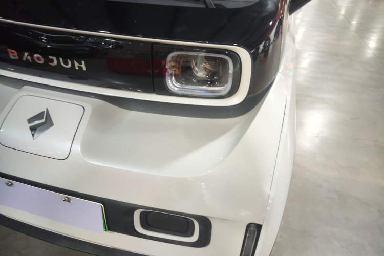 Used Baojun E300 2020 Starry Intelligence Edition Left Front Headlight