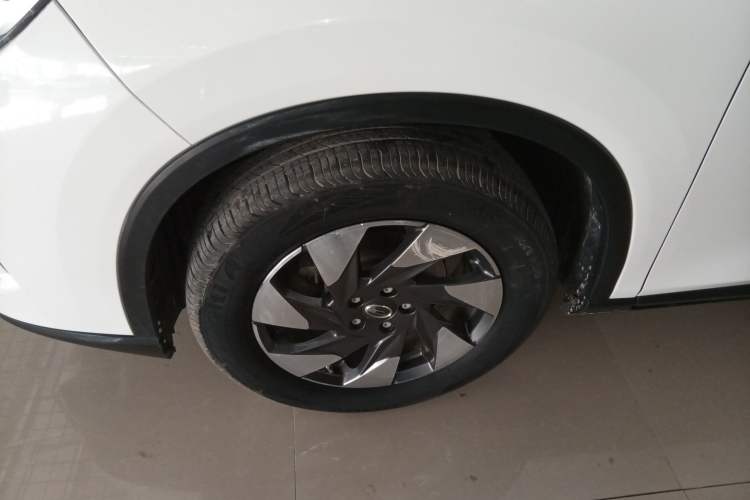 Used GAC Trumpchi GS4 2022 270T Automatic Smart Drive Navigation Edition (Upgraded Version) Left Front Wheel Hub