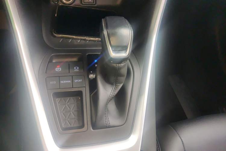 Used Toyota RAV4 2020 2.0L CVT Two-Wheel Drive Fashion PLUS Edition